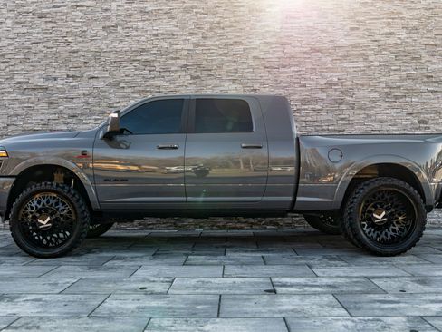 Used 2026 RAM 3500 Limited image 8