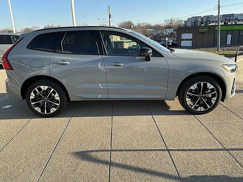 New 2026 Volvo XC60 T8 Plus w/ Protection Package Premier image 7