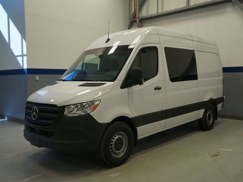 New 2026 Mercedes-Benz Sprinter 2500 image 3