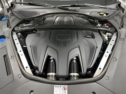 Used 2023 Porsche Panamera 4S image 10