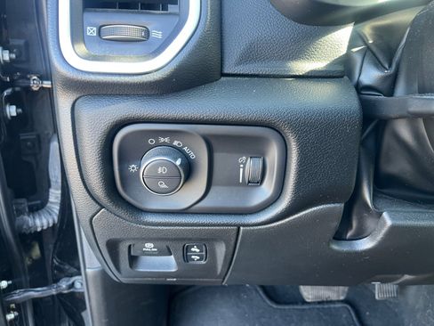 Used 2022 RAM 1500 Big Horn RWD image 12