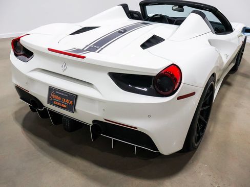 Used 2017 Ferrari 488 Spider RWD image 96