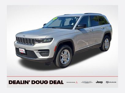 Used 2023 Jeep Grand Cherokee Laredo