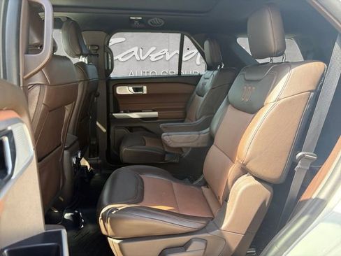 Used 2021 Ford Explorer King Ranch w/ Premium Technology Package AWD/4WD image 22
