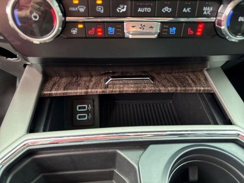 Used 2019 Ford F250 Lariat w/ Lariat Ultimate Package image 26