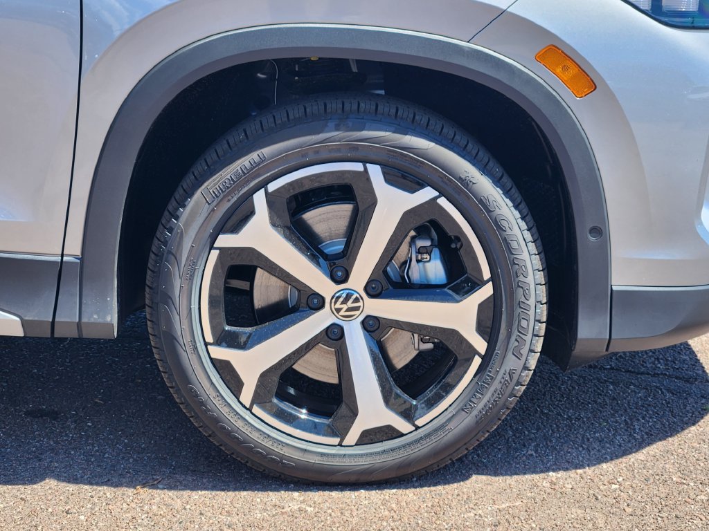 New 2026 Volkswagen Tiguan SE AWD/4WD image 29