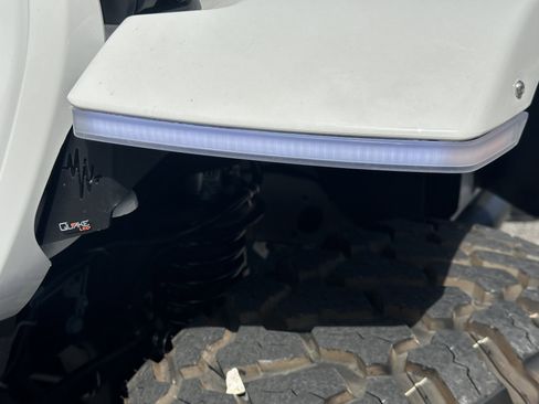 Used 2024 Jeep Gladiator Mojave image 23