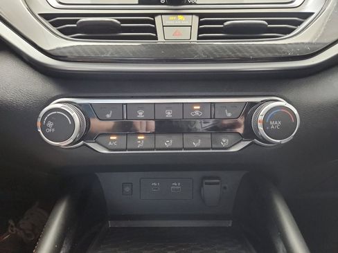 Used 2024 Nissan Altima 2.5 SR w/ SR Premium Package image 23