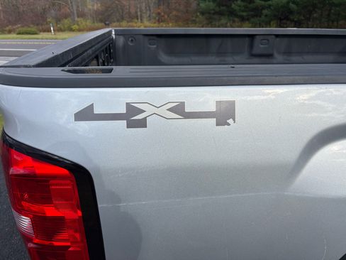 Used 2015 GMC Sierra 2500 4WD Crew Cab 167.7 image 15