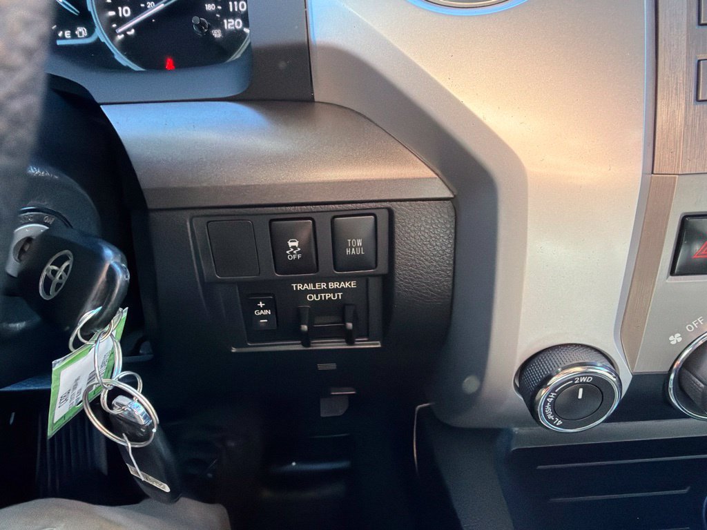Used 2018 Toyota Tundra SR5 w/ TRD Off Road Package AWD/4WD image 28
