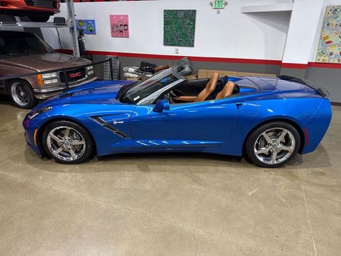Used 2014 Chevrolet Corvette Stingray Convertible w/ 2LT Preferred Equipment Group image 9