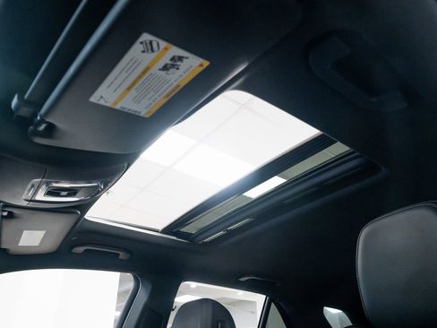 Used 2021 Mercedes-Benz GLE 350 4MATIC image 17