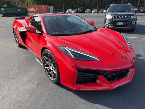 Used 2023 Chevrolet Corvette Z06 w/ Engine Appearance Package image 7
