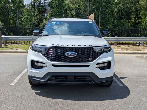 Certified 2023 Ford Explorer ST w/ Equipment Group 401A AWD/4WD image 9