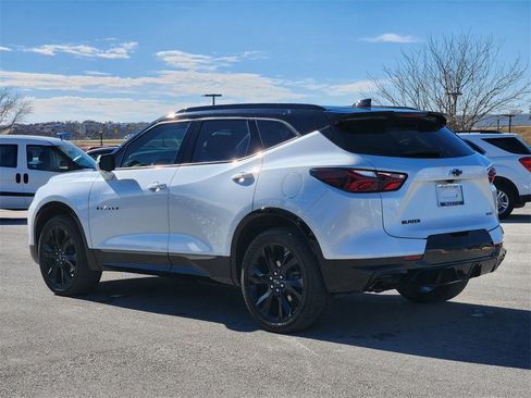 Used 2022 Chevrolet Blazer RS w/ Enhanced Convenience Package image 3