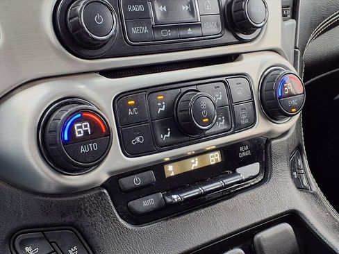 Used 2016 GMC Yukon SLT w/ Open Road Package image 20