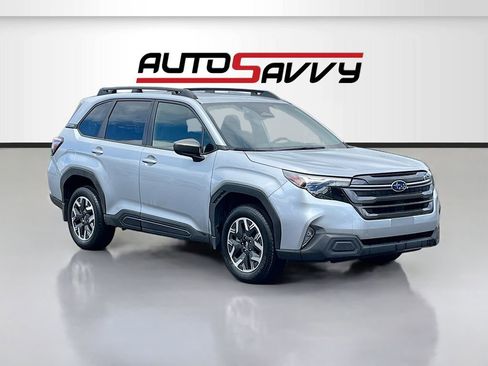 Used 2025 Subaru Forester Premium w/ Convenience Package #2 AWD/4WD image 1