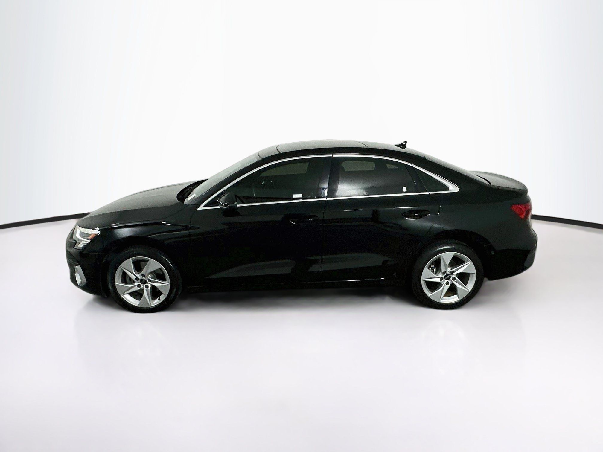 Used 2023 Audi A3 2.0T Premium Plus w/ Premium Plus Package AWD/4WD image 4