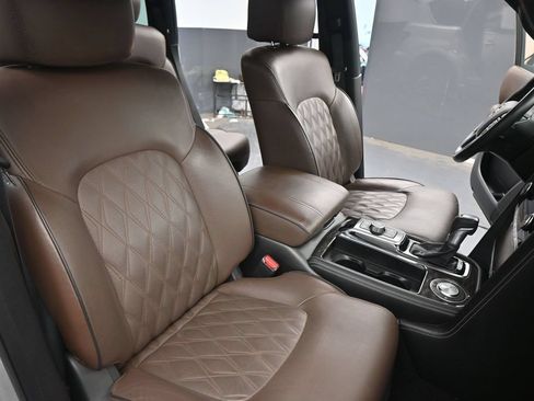 Used 2023 Nissan Armada Platinum w/ Captain's Chairs Package RWD image 27