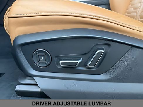 Used 2023 Audi RS Q8 w/ Black Optic Package image 15