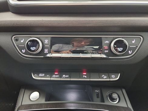 Used 2023 Audi Q5 2.0T Premium Plus w/ Premium Plus Package image 28