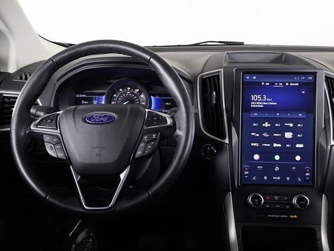 Used 2024 Ford Edge SEL image 28