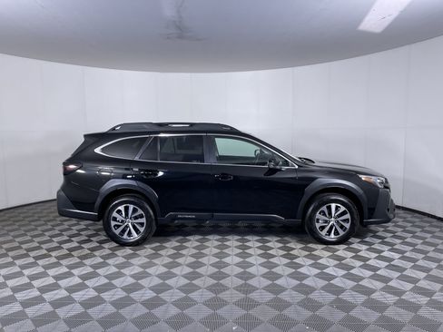 Certified 2025 Subaru Outback Premium w/ Popular Package #1A image 10