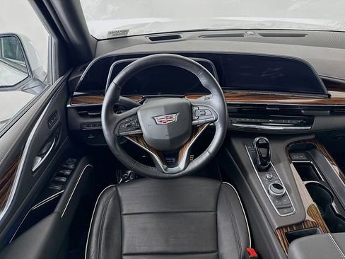 Used 2022 Cadillac Escalade ESV Premium Luxury image 27