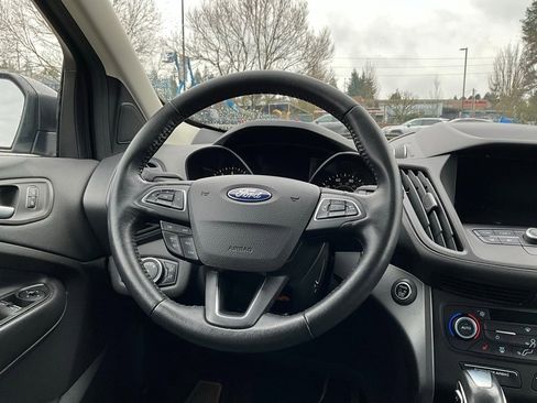 Used 2019 Ford Escape SEL image 21