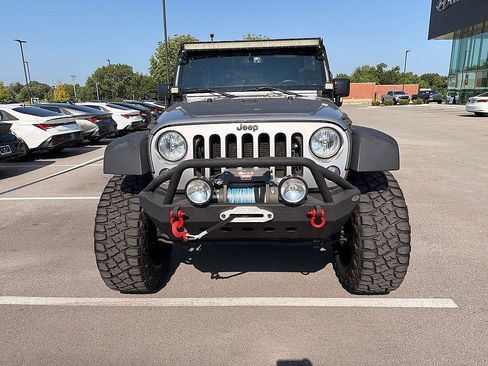 Used 2018 Jeep Wrangler Unlimited Sport S AWD/4WD image 16