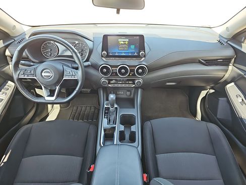 Used 2025 Nissan Sentra SV w/ All-Weather Package FWD image 9