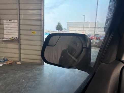 Used 2017 Chevrolet Colorado LT image 27