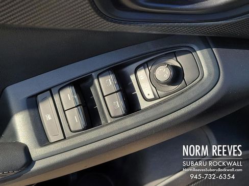 Used 2024 Subaru Crosstrek 2.0i Premium image 25