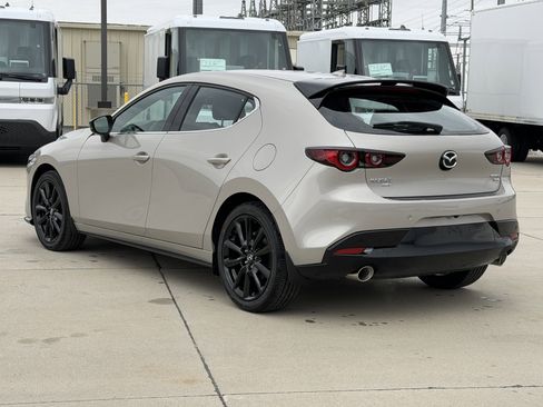 New 2026 MAZDA MAZDA3 Hatchback w/Premium Plus Pkg image 6