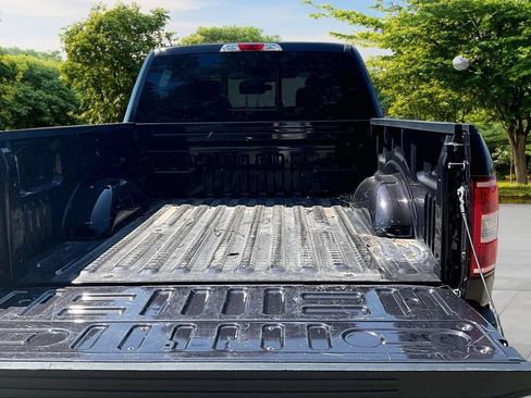 Used 2020 Ford F150 XLT w/ Equipment Group 302A Luxury AWD/4WD image 17