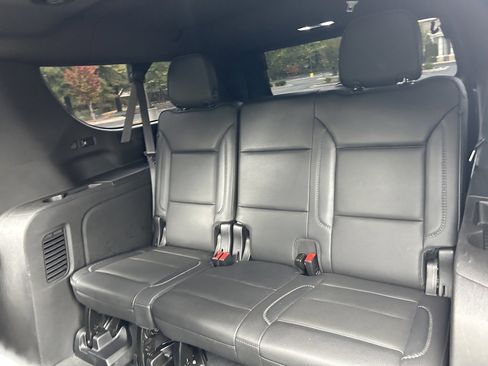 Used 2022 GMC Yukon XL Denali image 45