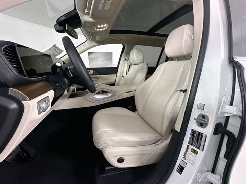 New 2026 Mercedes-Benz GLS 450 4MATIC image 22