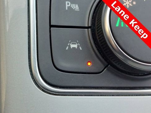 Used 2024 Chevrolet Blazer LT w/ Convenience Package image 18