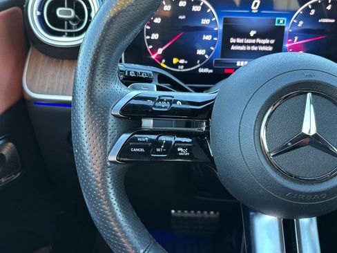 Used 2023 Mercedes-Benz GLC 300 4MATIC image 19