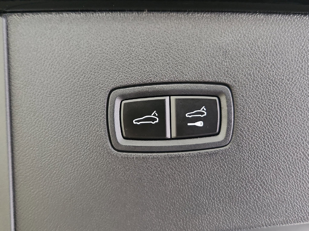 Certified 2026 Porsche Cayenne Coupe AWD/4WD image 30