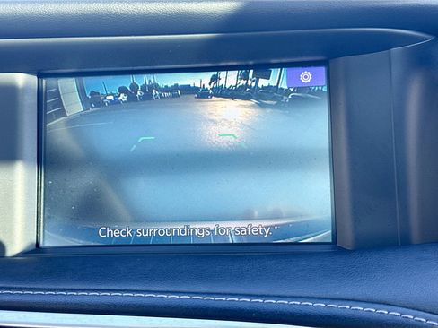 Used 2019 INFINITI QX30 image 14