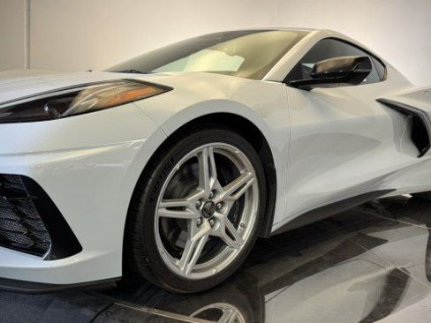 Used 2024 Chevrolet Corvette Stingray Premium Cpe w/ Z51 Performance Package RWD image 23