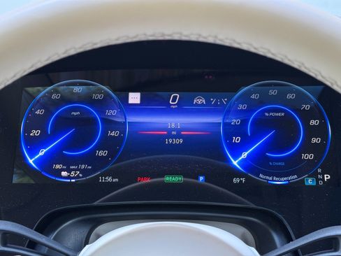 Used 2023 Mercedes-Benz EQS 580 4MATIC Sedan image 20