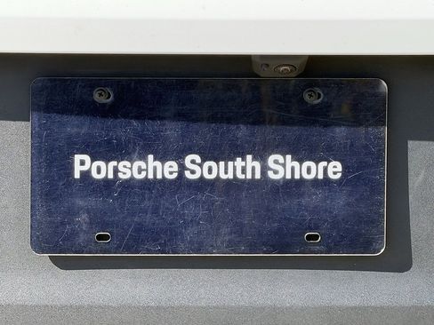 Used 2025 Porsche Cayenne image 27