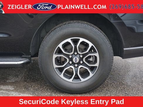 Used 2022 Ford Expedition XLT AWD/4WD image 9