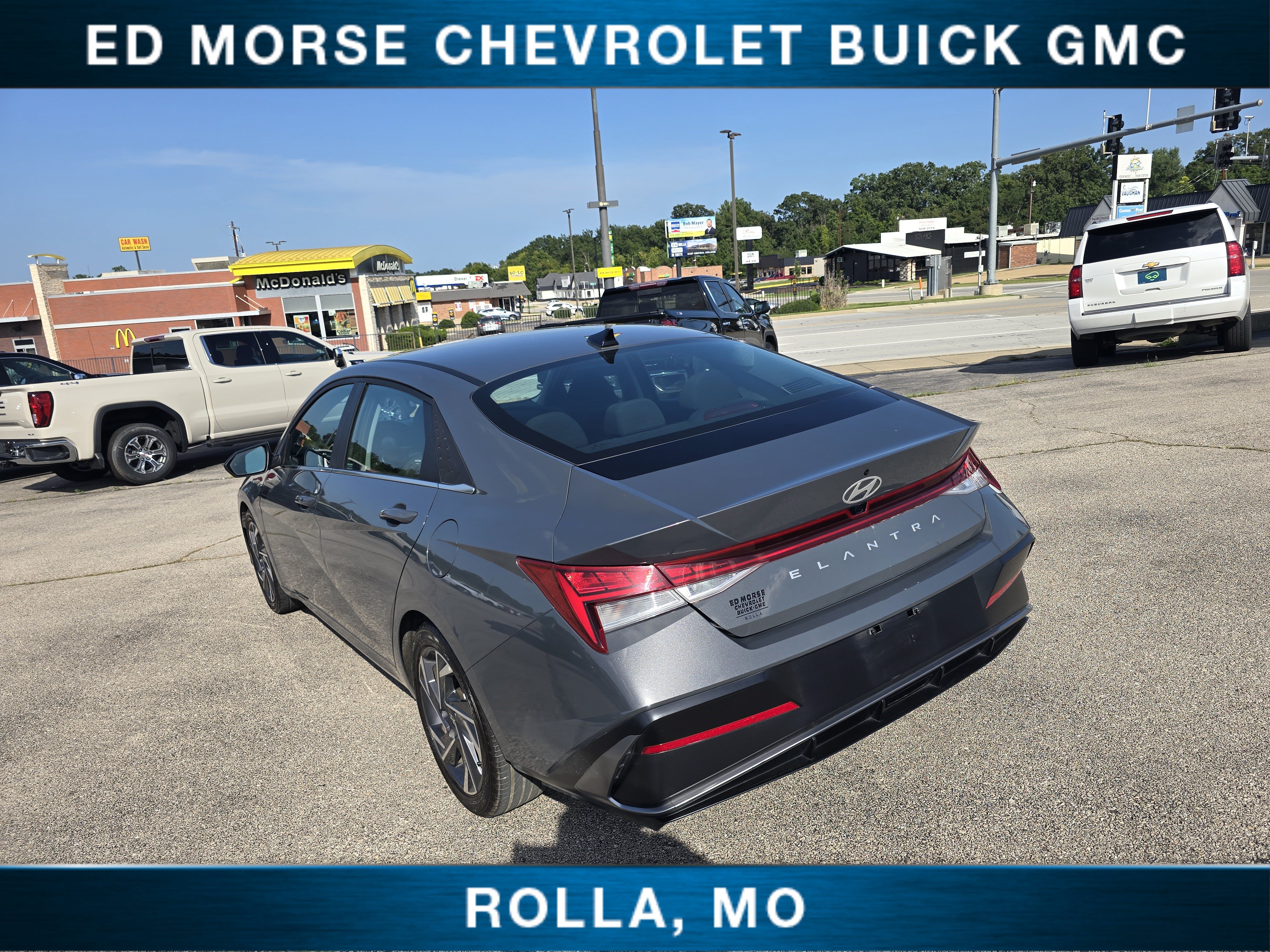 Used 2025 Hyundai Elantra SEL FWD image 5