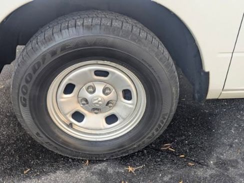 Used 2019 RAM 1500 Tradesman image 9