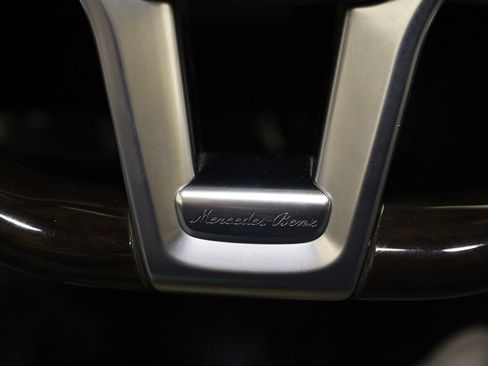 Used 2013 Mercedes-Benz SL 550 image 54