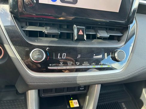 Used 2023 Toyota Corolla Cross LE image 25