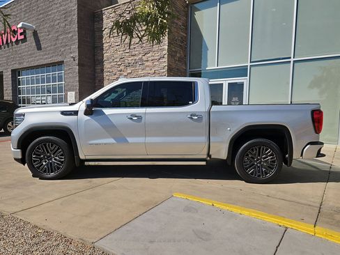 Used 2022 GMC Sierra 1500 Denali Ultimate image 2